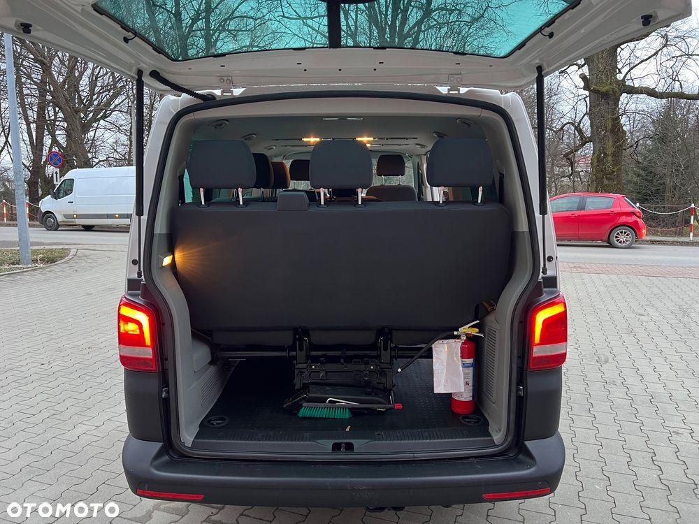 Volkswagen Caravelle - 23