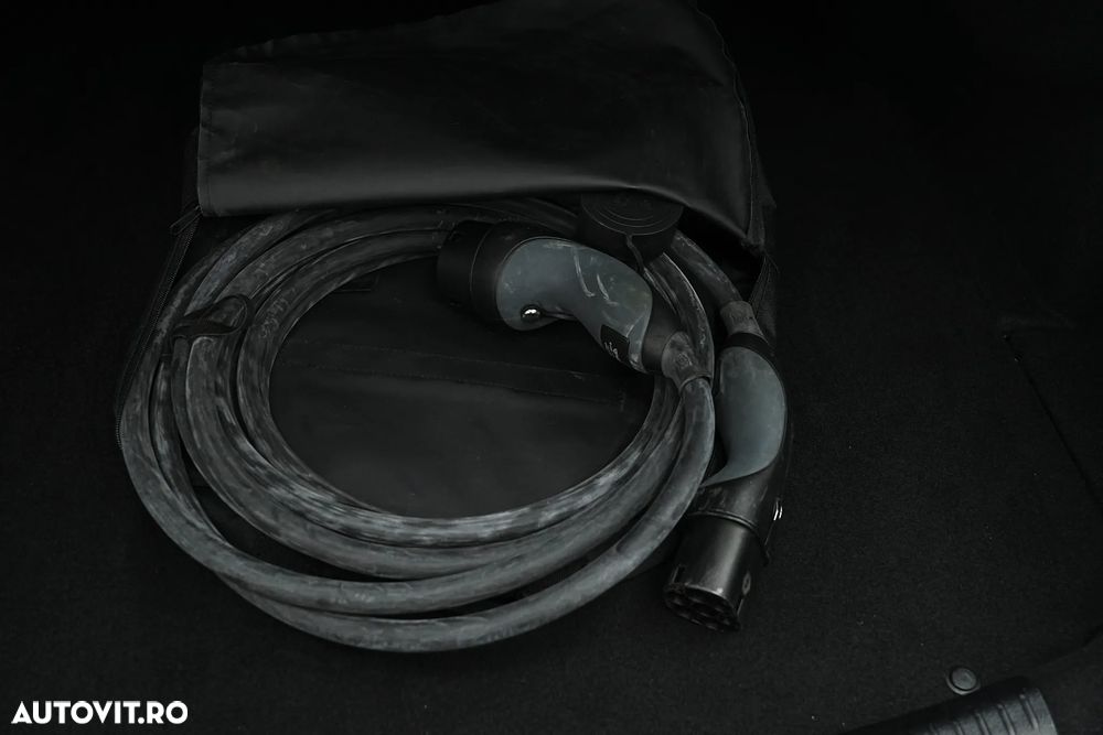 Mercedes-Benz C 300 e 9G-TRONIC Avantgarde - 37