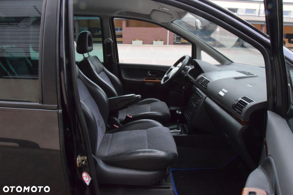 Volkswagen Sharan 1.9 TDI Automatik Pacific - 24