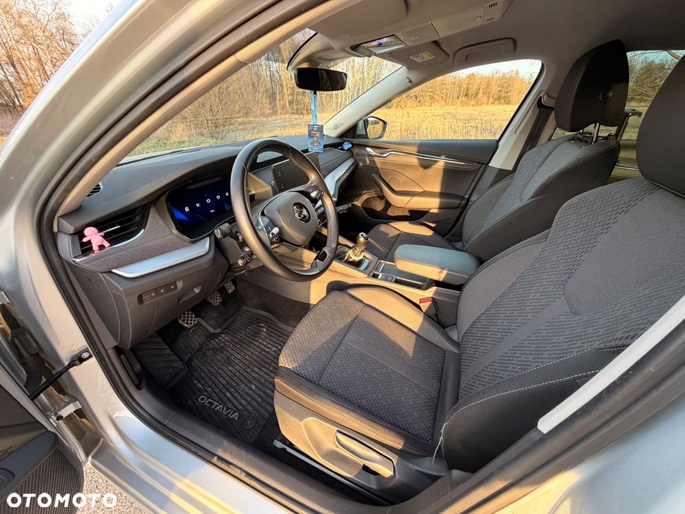 Skoda Octavia 1.5 TSI ACT Style - 8