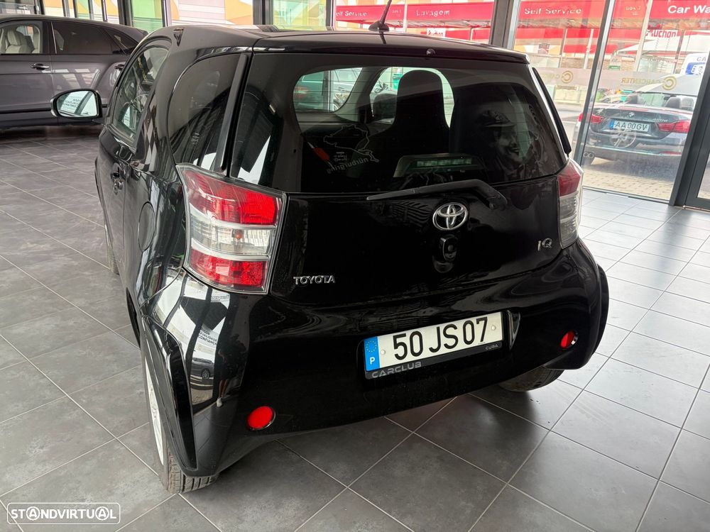 Toyota iQ 1.0 VVT-i - 6