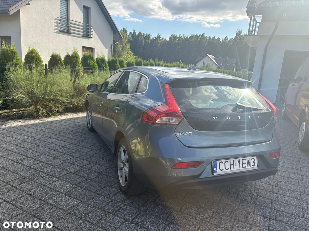 Volvo V40 D2 Momentum - 3