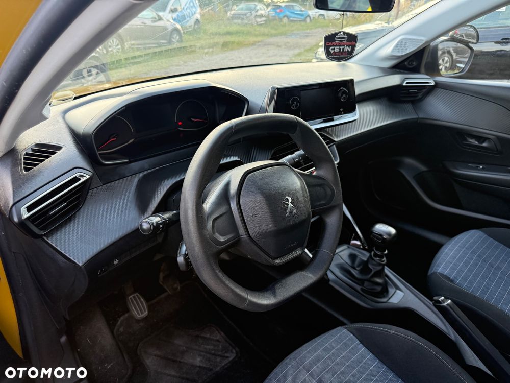 Peugeot 208 - 6