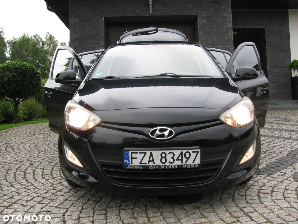 Hyundai i20 1.2 Fifa World Cup Edition - 11