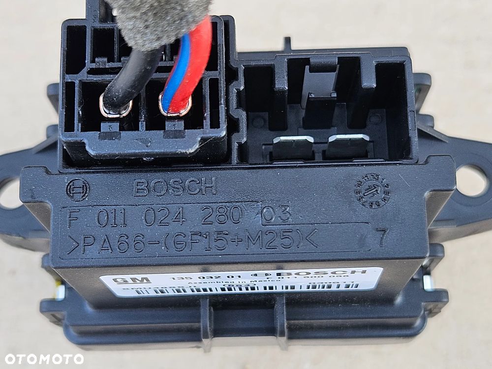 Opel Astra J 4 IV rezystor sterownik dmuchawy 13503201 - 3