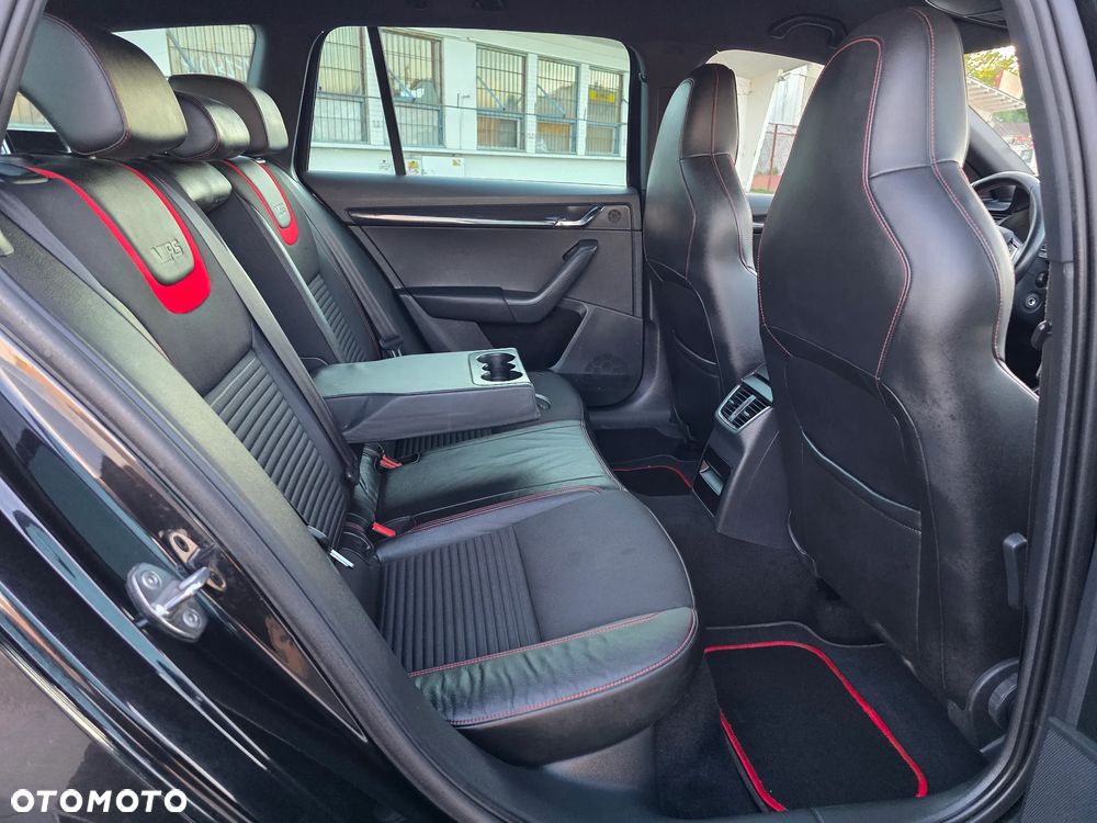 Skoda Octavia 2.0 TDI RS DSG - 12