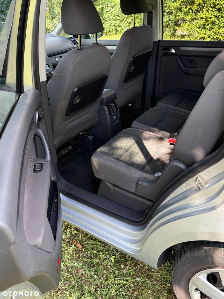 Volkswagen Touran 1.6 TDI DPF Comfortline - 14