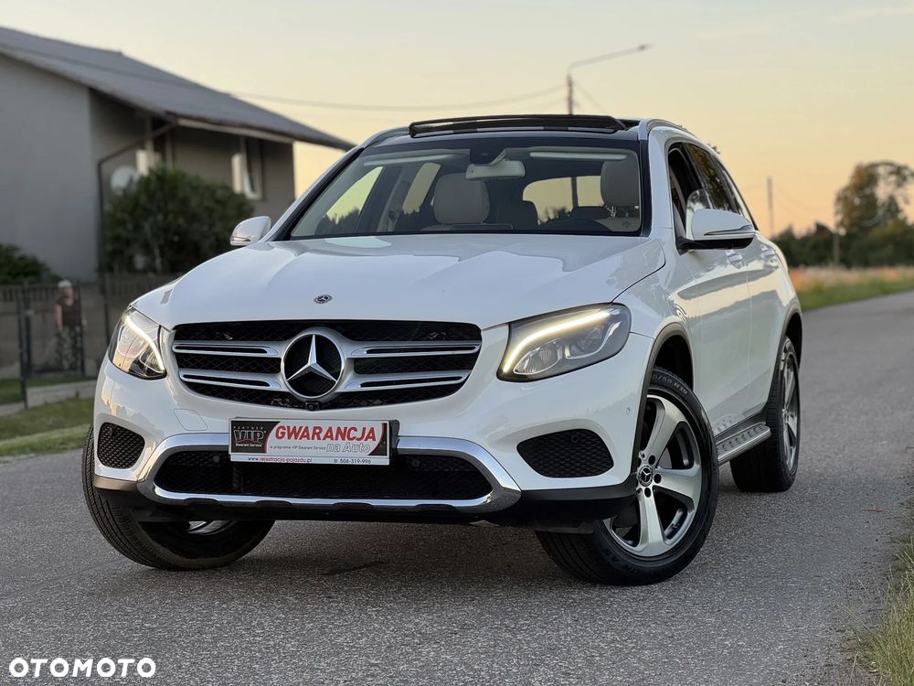 Mercedes-Benz GLC 300 4Matic 9G-TRONIC Exclusive - 9