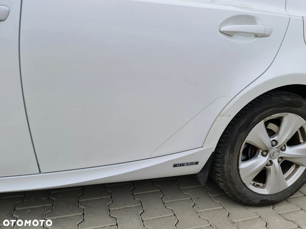 Lexus IS 300h Elegance - 20