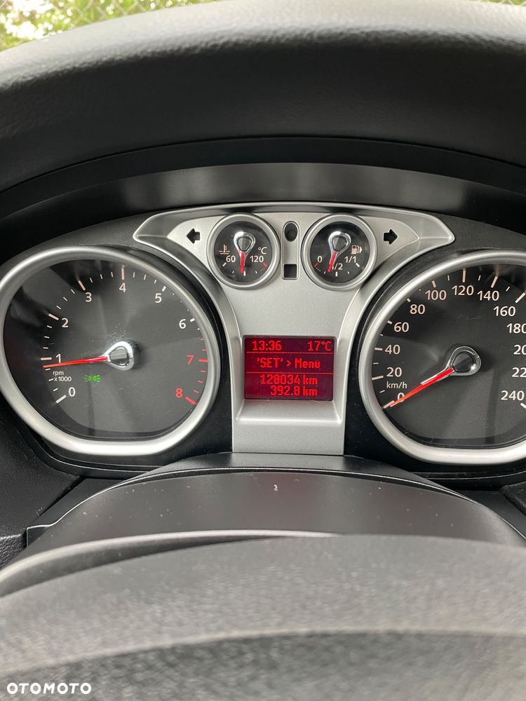 Ford Focus ver-1-6-ambiente - 10
