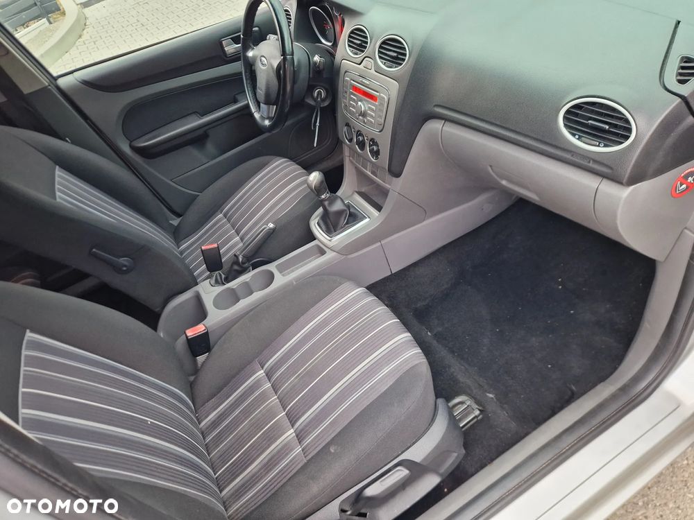 Ford Focus - 12