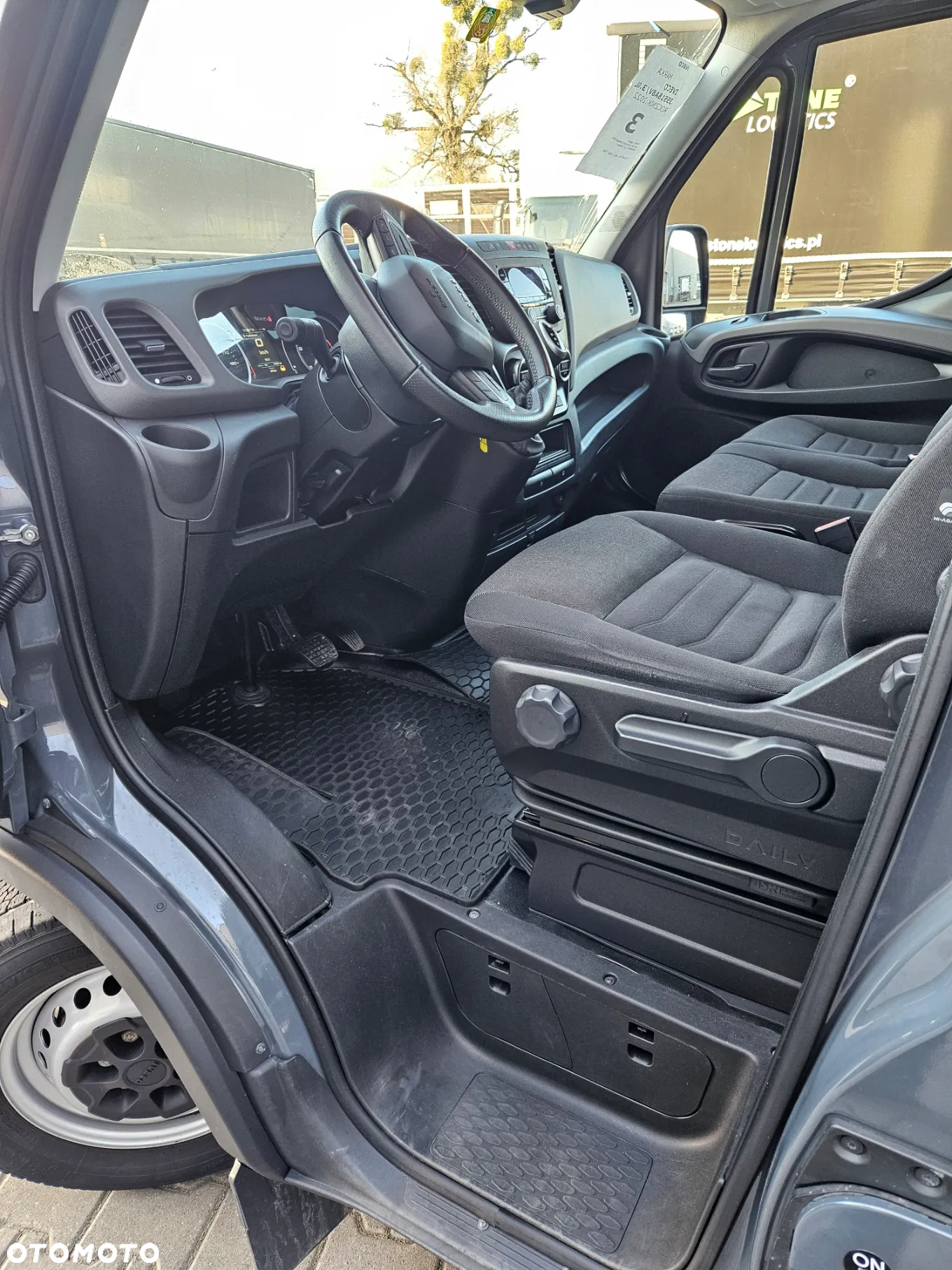 Iveco 35S18A8V (30867) - 11