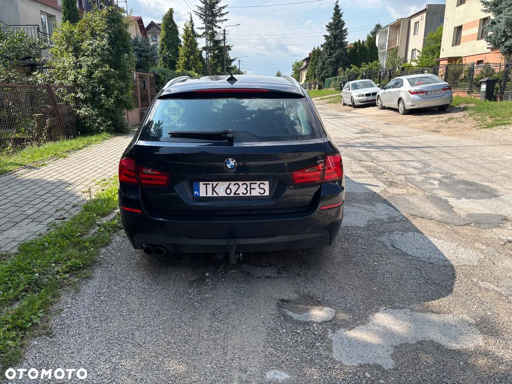 BMW Seria 5 520i - 4