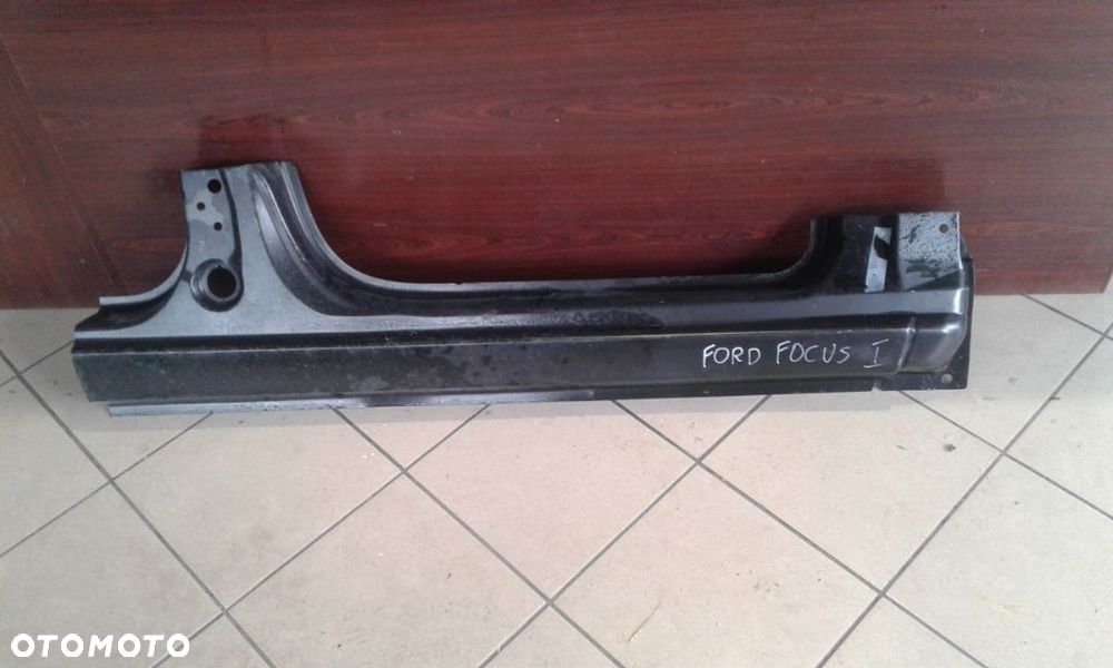 Ford Focus I 1999-> poszycie progu prawe - 1