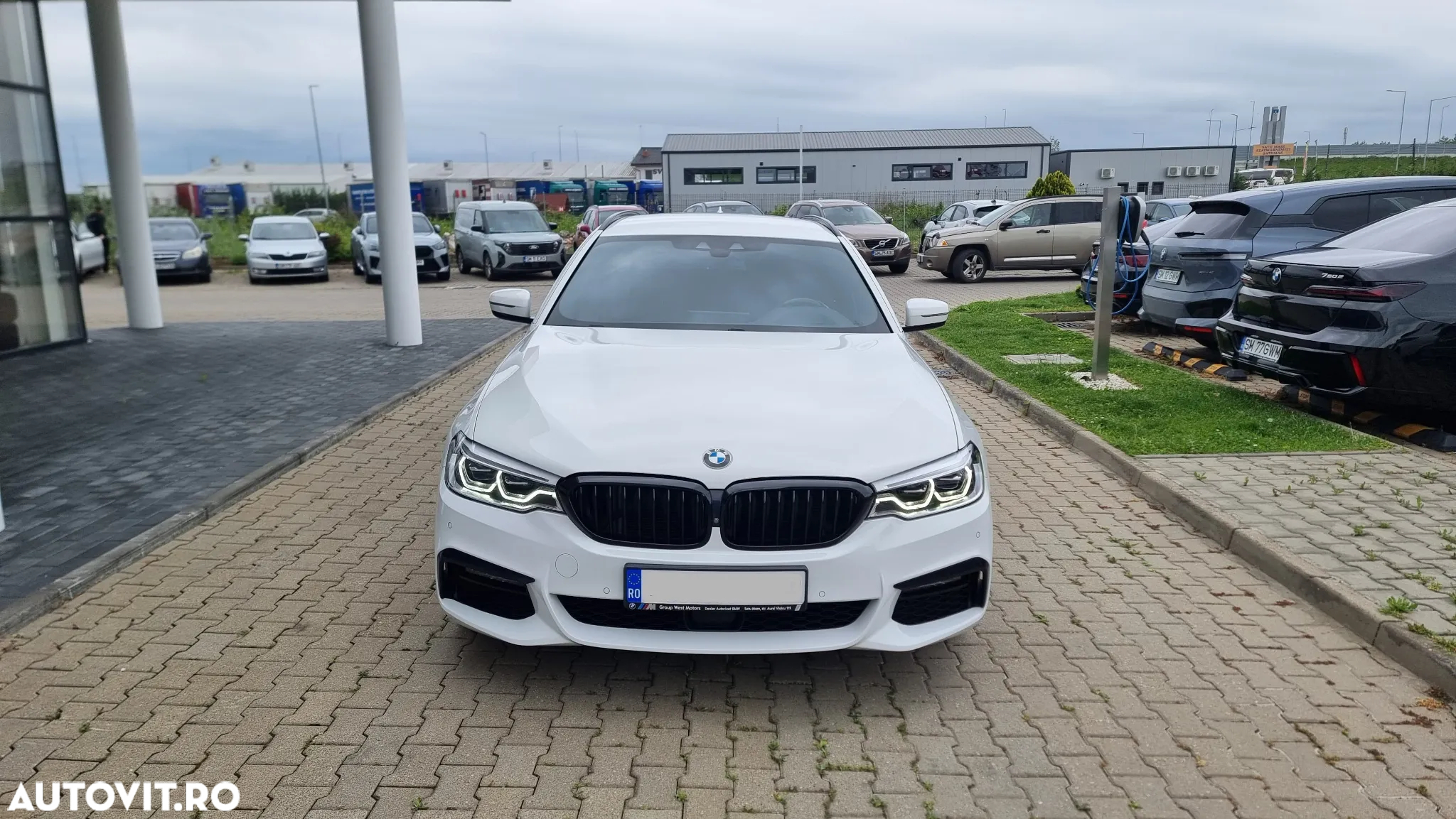 BMW Seria 5 520d Touring Aut. M Sport Edition - 4