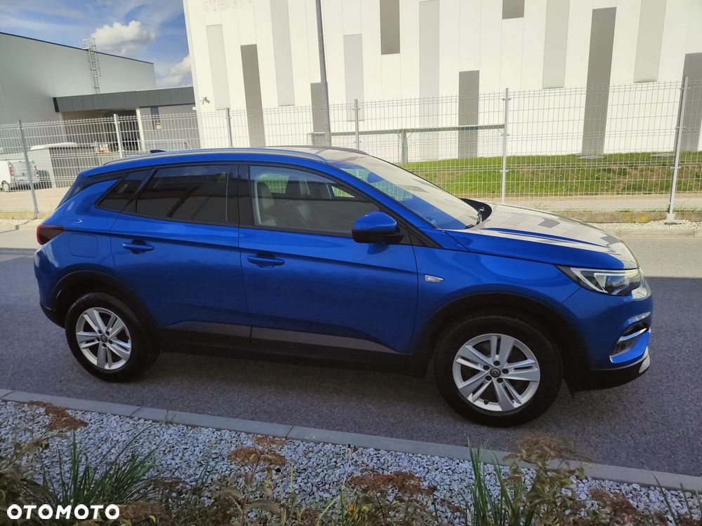 Opel Grandland X 1.2 Start/Stop Business Elegance - 3