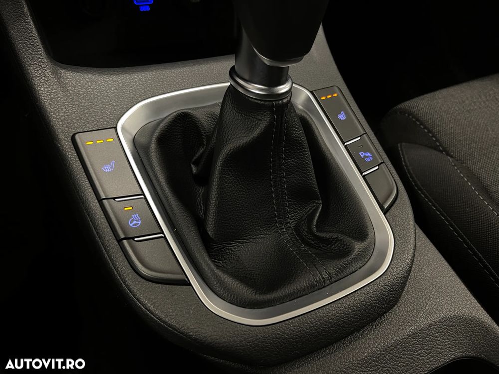 Hyundai i30 1.5 110CP M/T Highway - 17