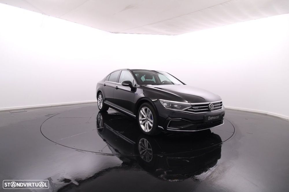 VW Passat 1.4 TSI GTE Plug-in - 11