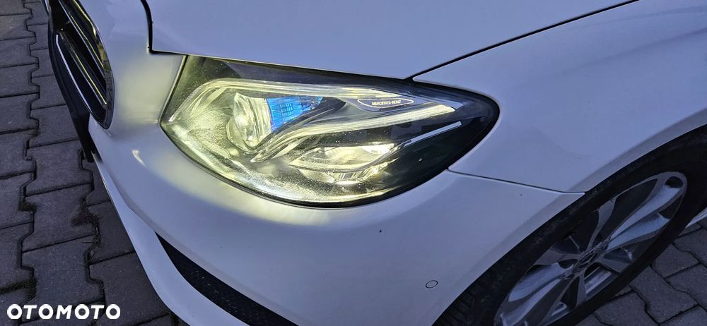Mercedes-Benz Klasa E 220 d 4-Matic Business Edition 9G-TRONIC - 16