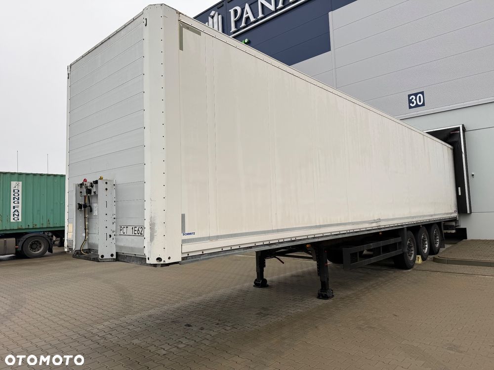 Schmitz Cargobull SKO 24 - 1