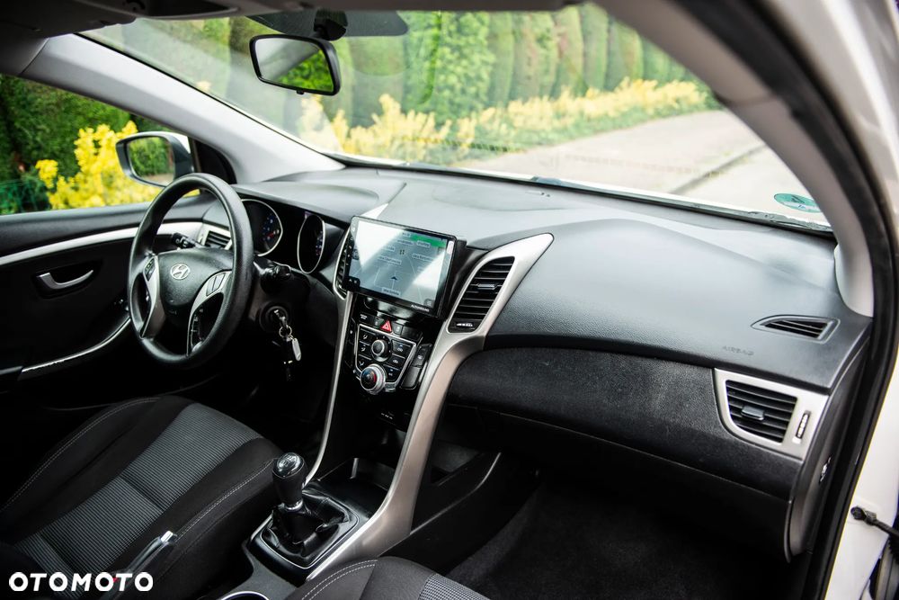 Hyundai i30 1.4 Trend - 38