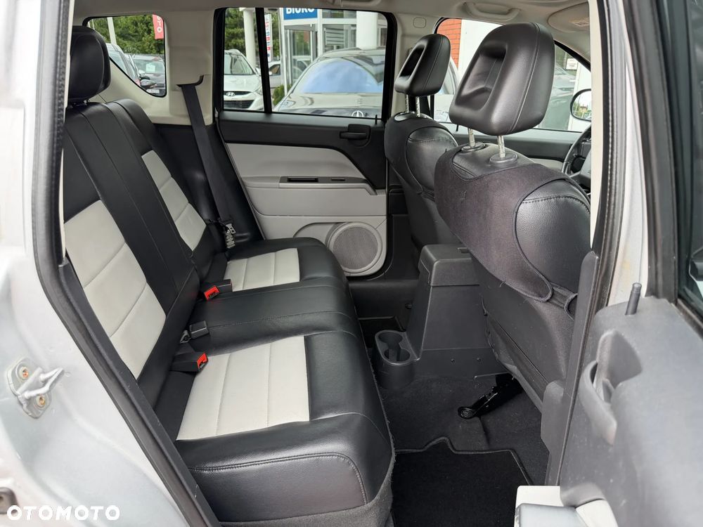 Jeep Compass 2.4I 4x4 CVT Limited - 28