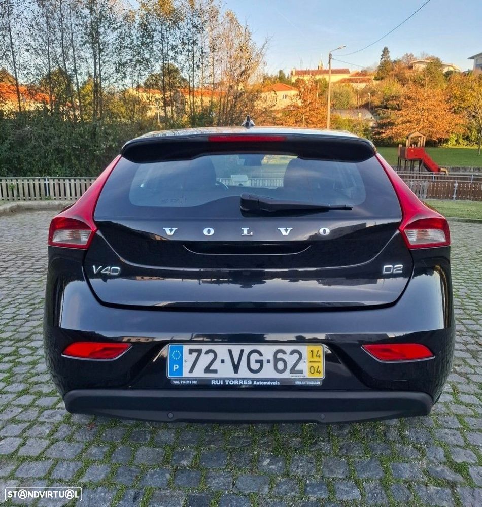 Volvo V40 1.6 D2 Eco Momentum - 4
