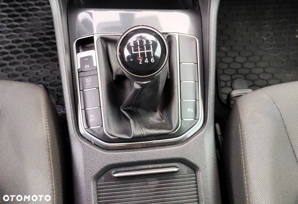 Volkswagen Golf Sportsvan - 22