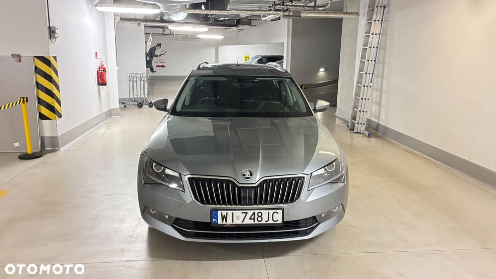 Skoda Superb 2.0 TDI Ambition - 12