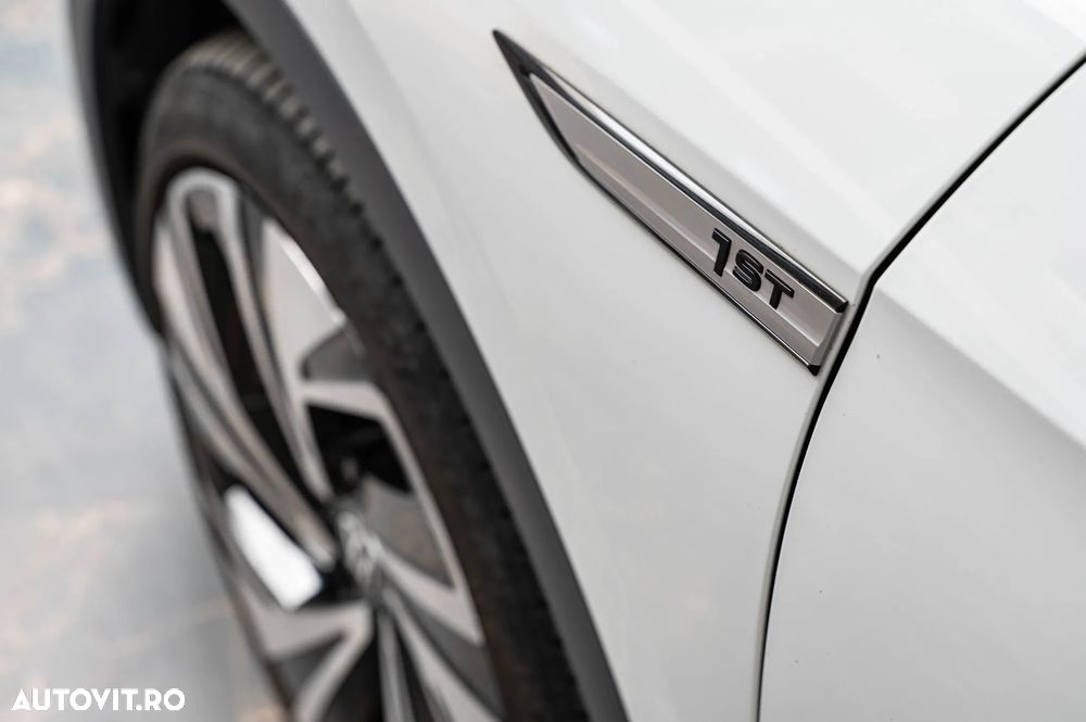 VOLKSWAGEN ID.4 2021 — imagine 37