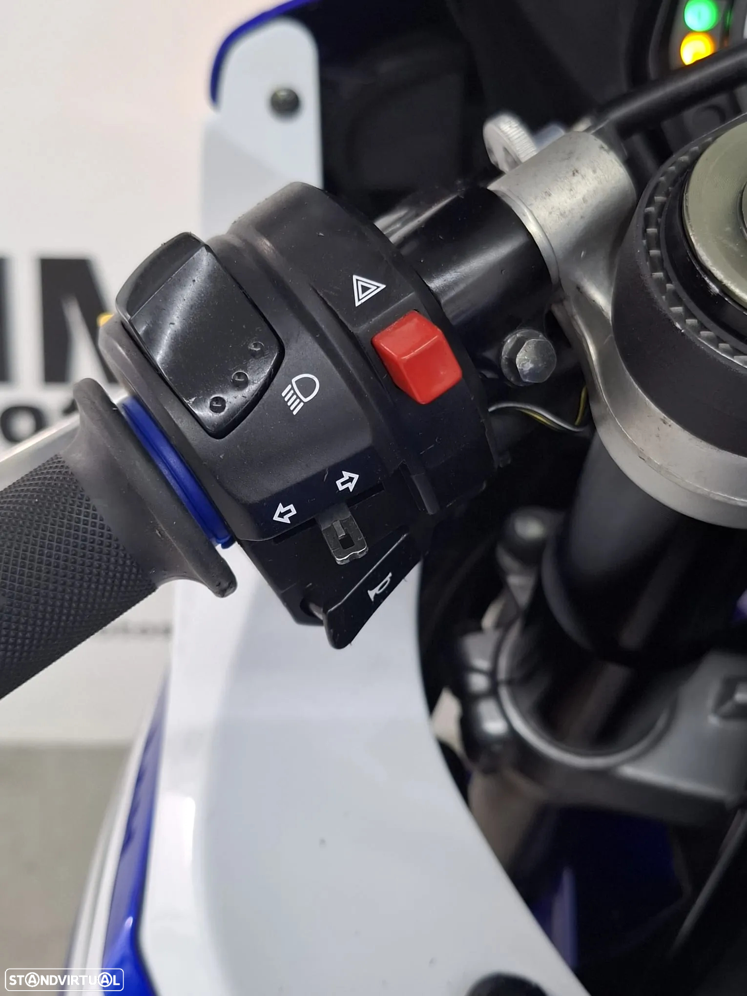 Suzuki GSX-R 750 - 9