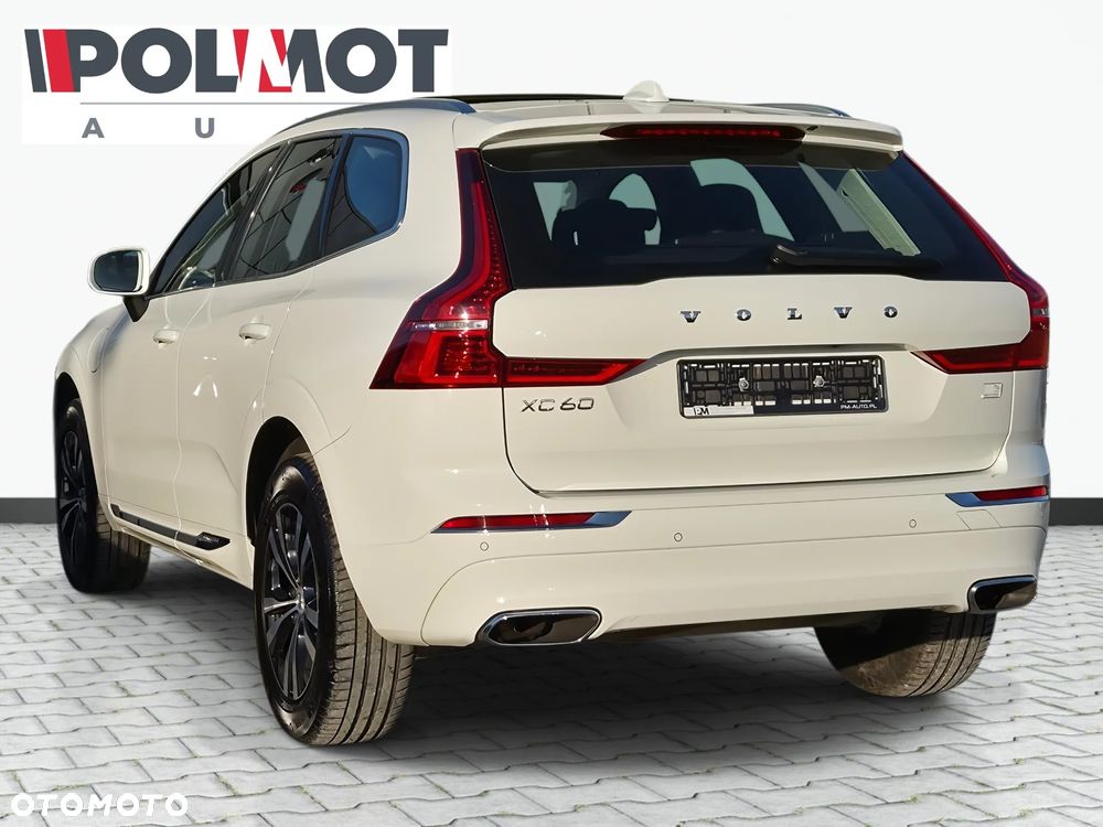 Volvo XC 60 T6 Plug-In Hybrid AWD Essential - 4