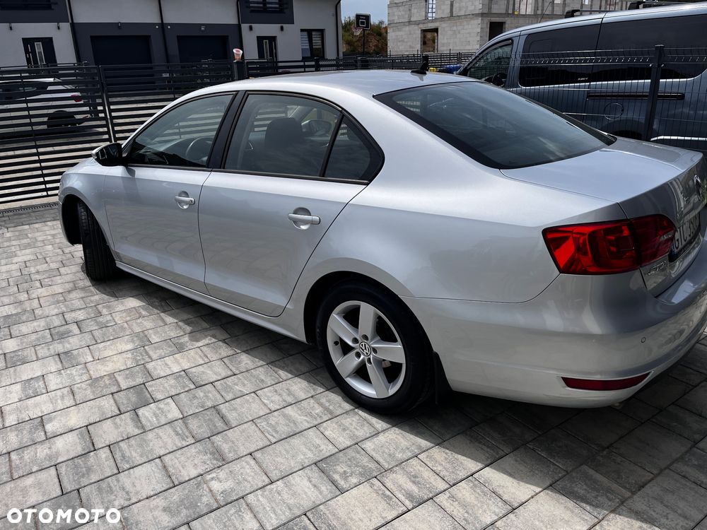 Volkswagen Jetta 1.2 TSI Comfortline - 7