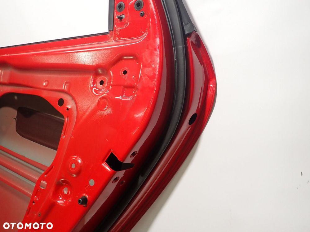 DRZWI PRAWY TYŁ HYUNDAI I30 III KOMBI JHR - 17