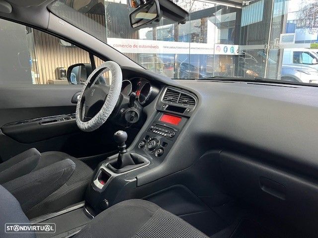 Peugeot 5008 1.6 HDi Executive - 9