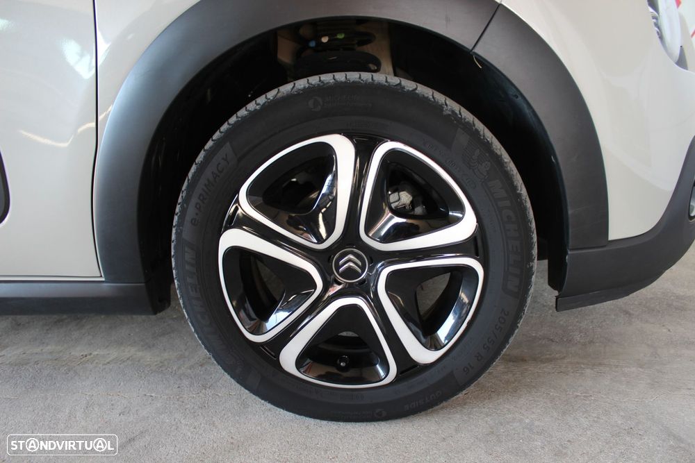 Citroën C3 1.2 PureTech Plus - 13