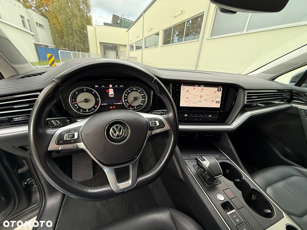 Volkswagen Touareg 3.0 V6 TDI SCR 4Mot - 29