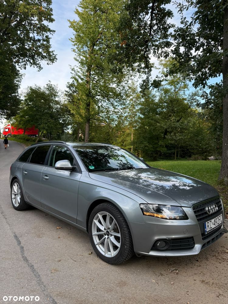 Audi A4 Avant - 4