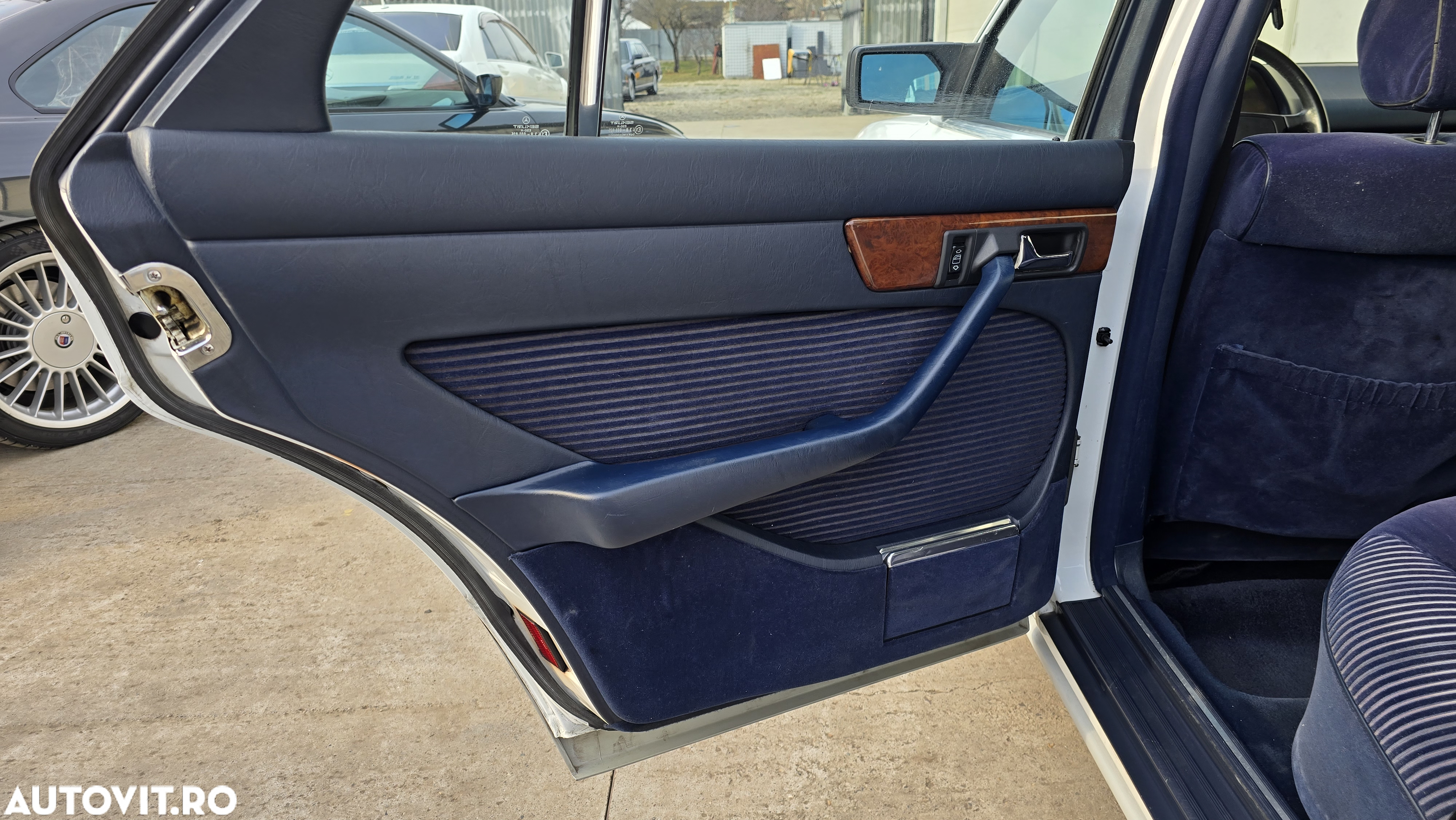 Mercedes-Benz W126 - 39