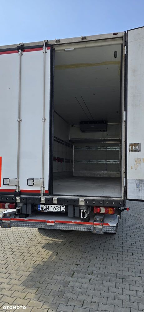 Mercedes-Benz Actros - 15