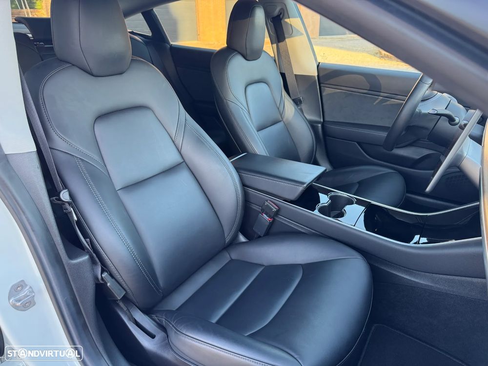 Tesla Model 3 Standard Range Plus RWD - 2