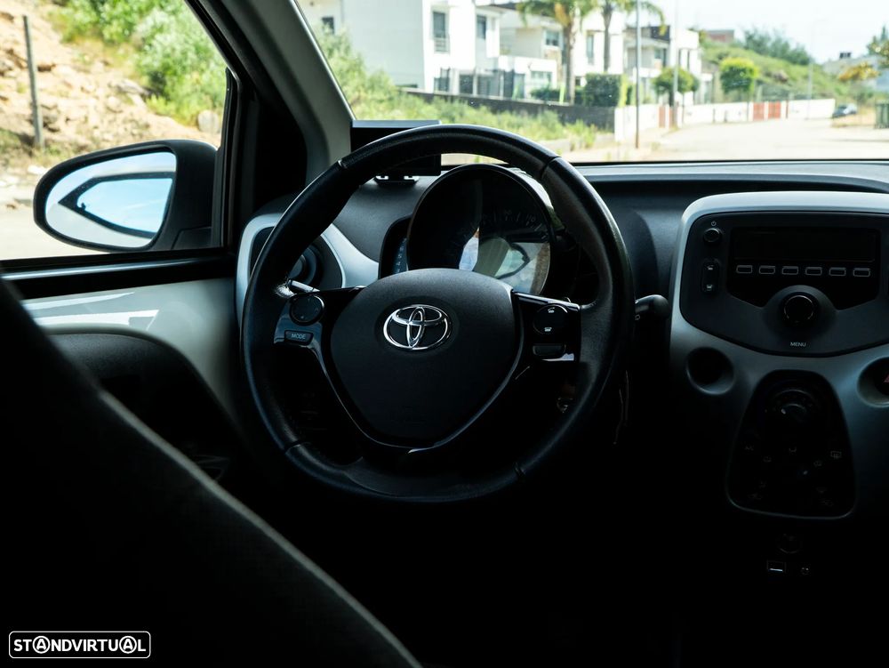 Toyota Aygo - 14