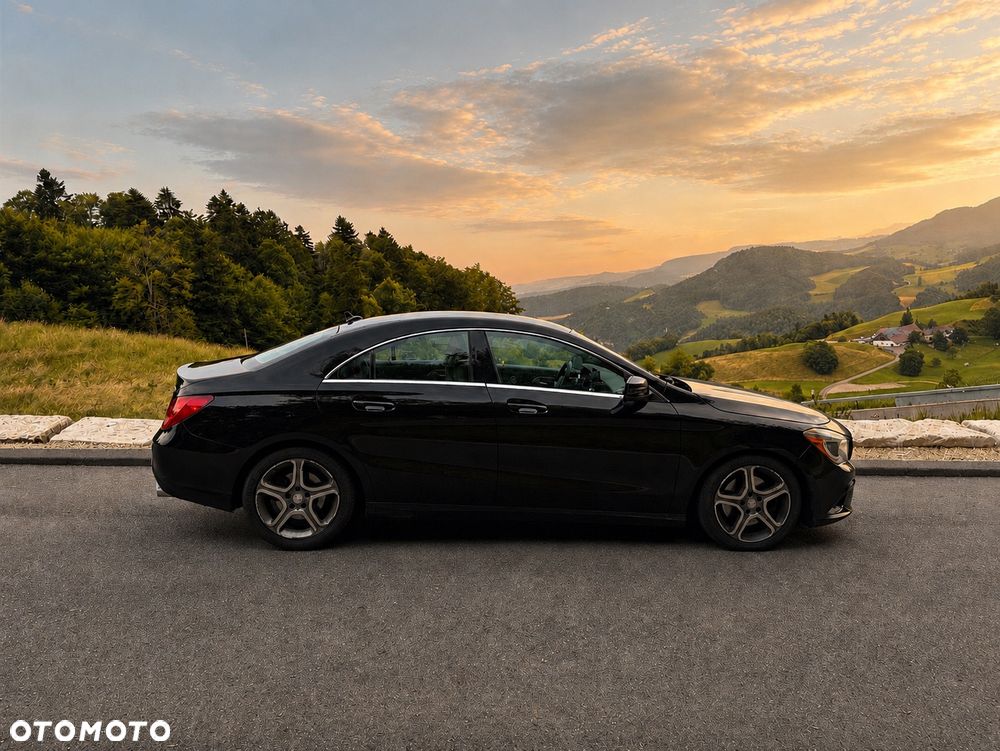Mercedes-Benz CLA 250 4Matic 7G-DCT Urban - 12