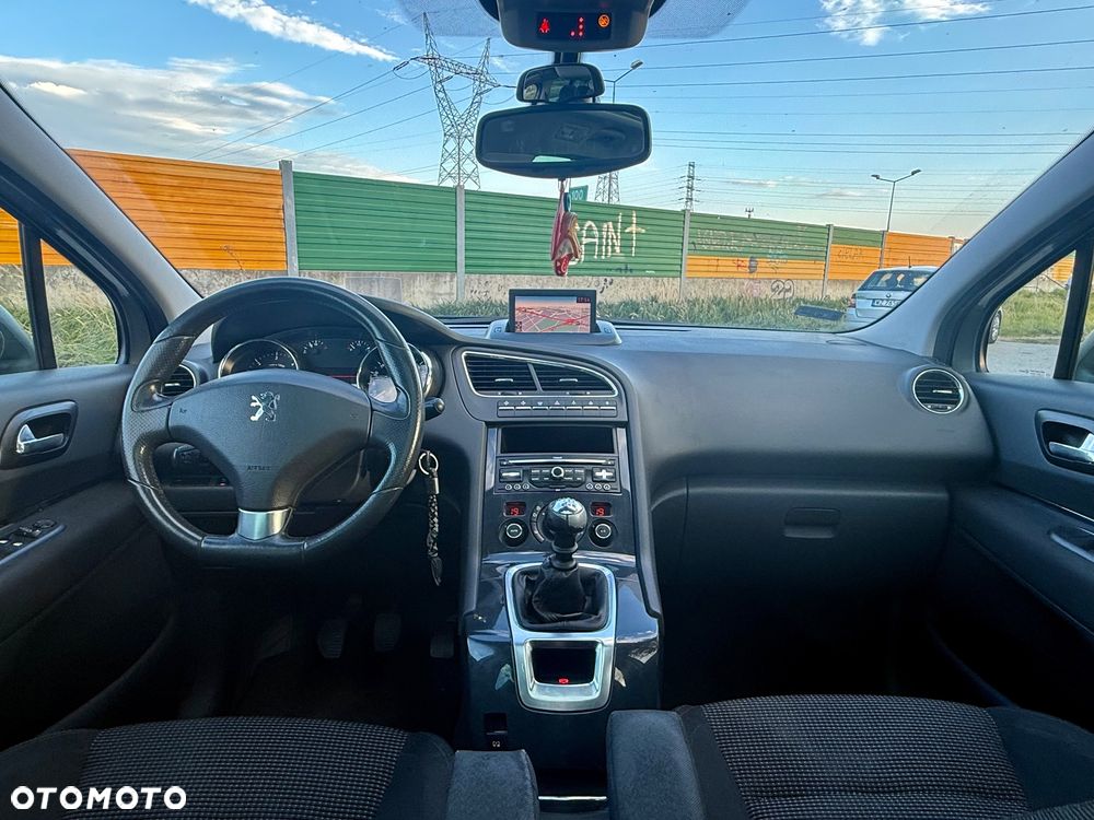 Peugeot 5008 1.6 HDi Premium - 18