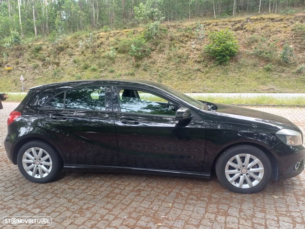 Mercedes-Benz A 180 - 4