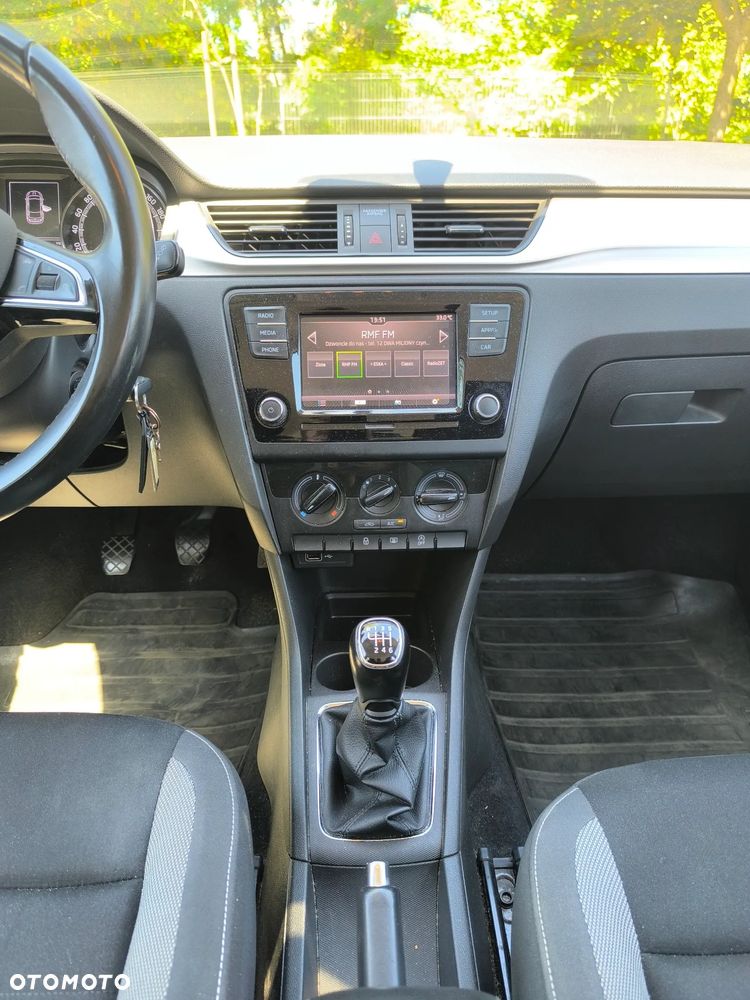Skoda RAPID 1.0 TSI Ambition - 17