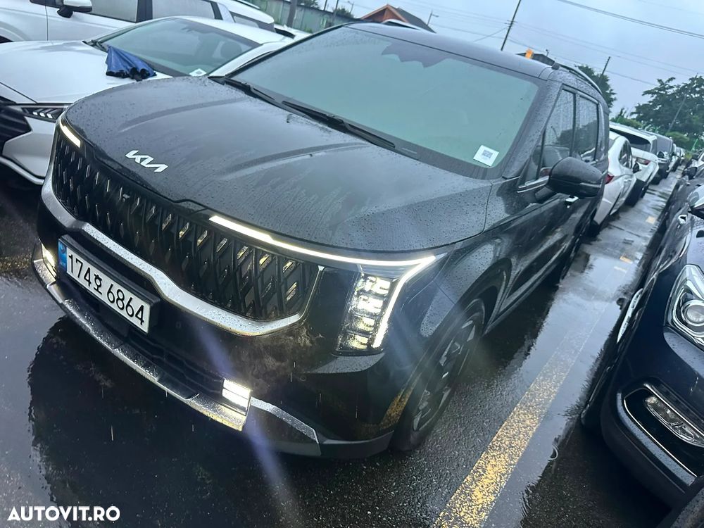 Kia Carnival - 3