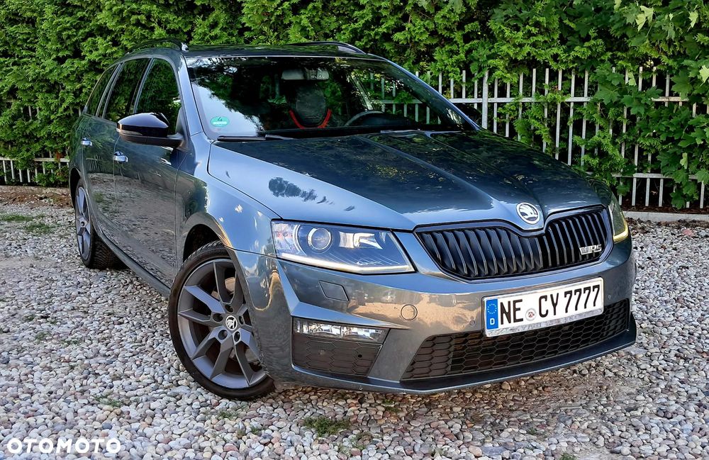 Skoda Octavia 2.0 TDI RS DSG - 1