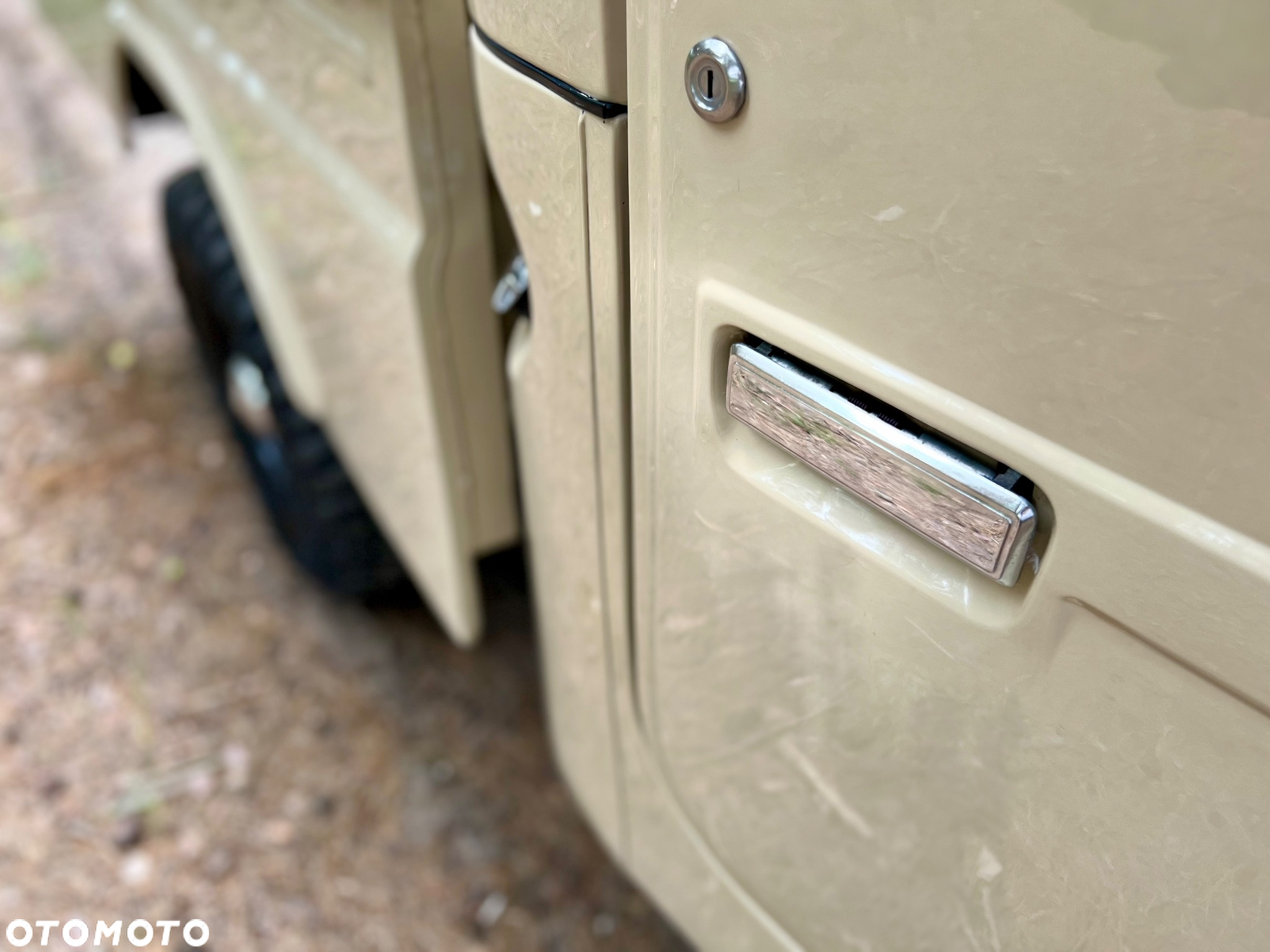 Toyota FJ - 25