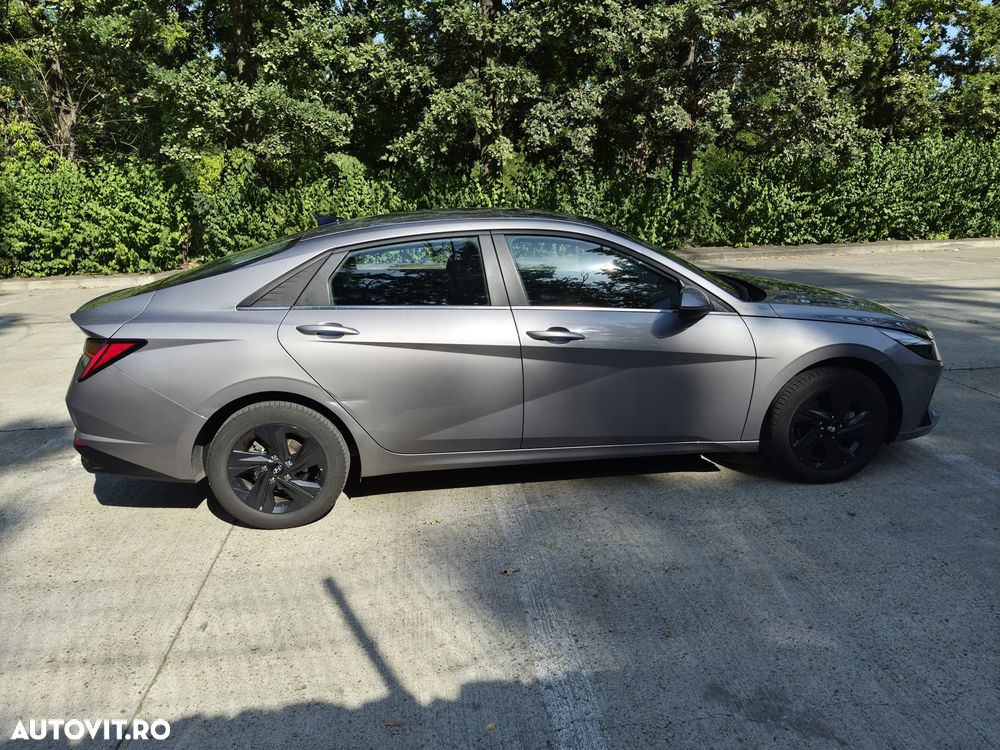 Hyundai Elantra 1.6 l 123 CP CVT Highway - 10